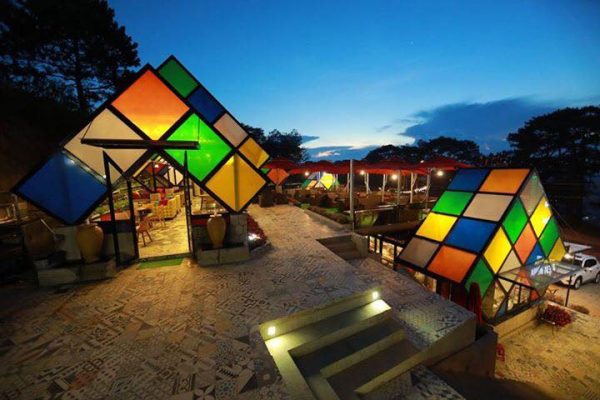 Rubik Light Coffee Đà Lạt thơ mộng trong đêm