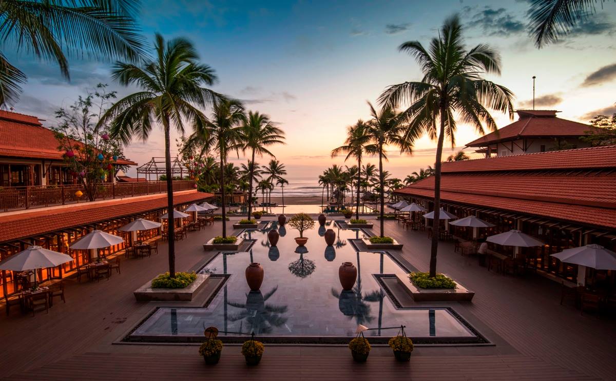 Furama Resort Da Nang Resort Da Nang gan bien gia tot - Top 10 resort Đà Nẵng gần biển giá tốt nhất 2020