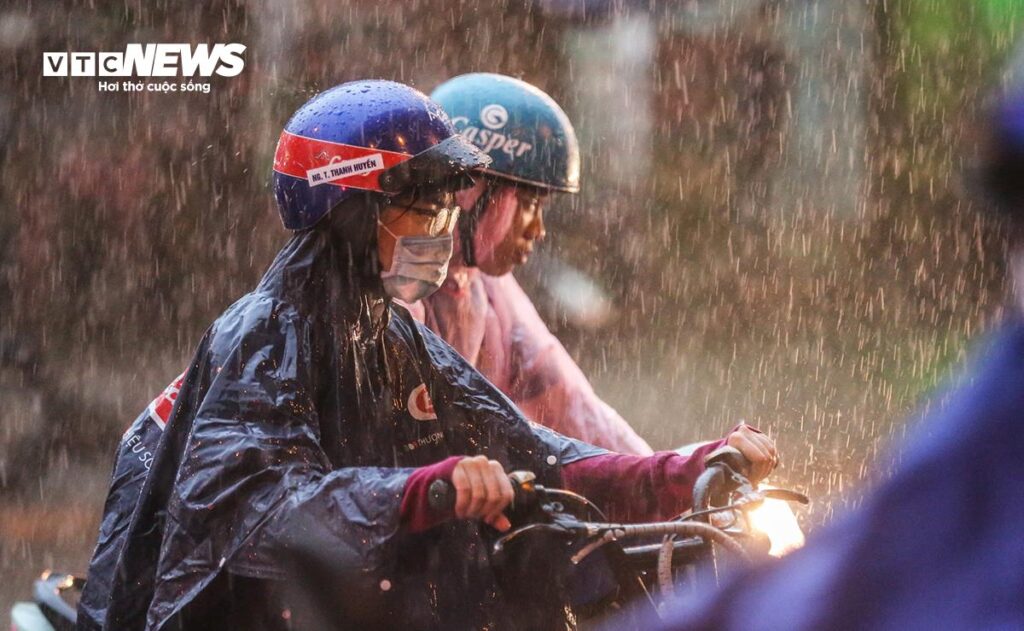 du bao thoi tiet ngay 21 9 22202297 1024x631 - Dự Báo Thời Tiết Hôm Nay 15/10: Bắc Bộ Mưa To Kéo Dài, Nguy Cơ Lũ Quét Ở Vùng Núi