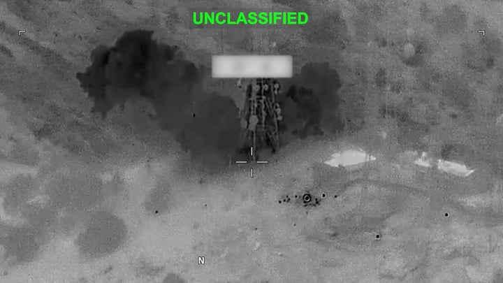 Khoảnh khắc tên lửa Iran xuyên lưới Patriot, đánh trúng căn cứ Jordan